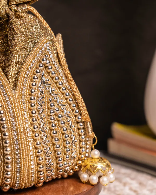 Pearl_Crown_Lotus_Potli